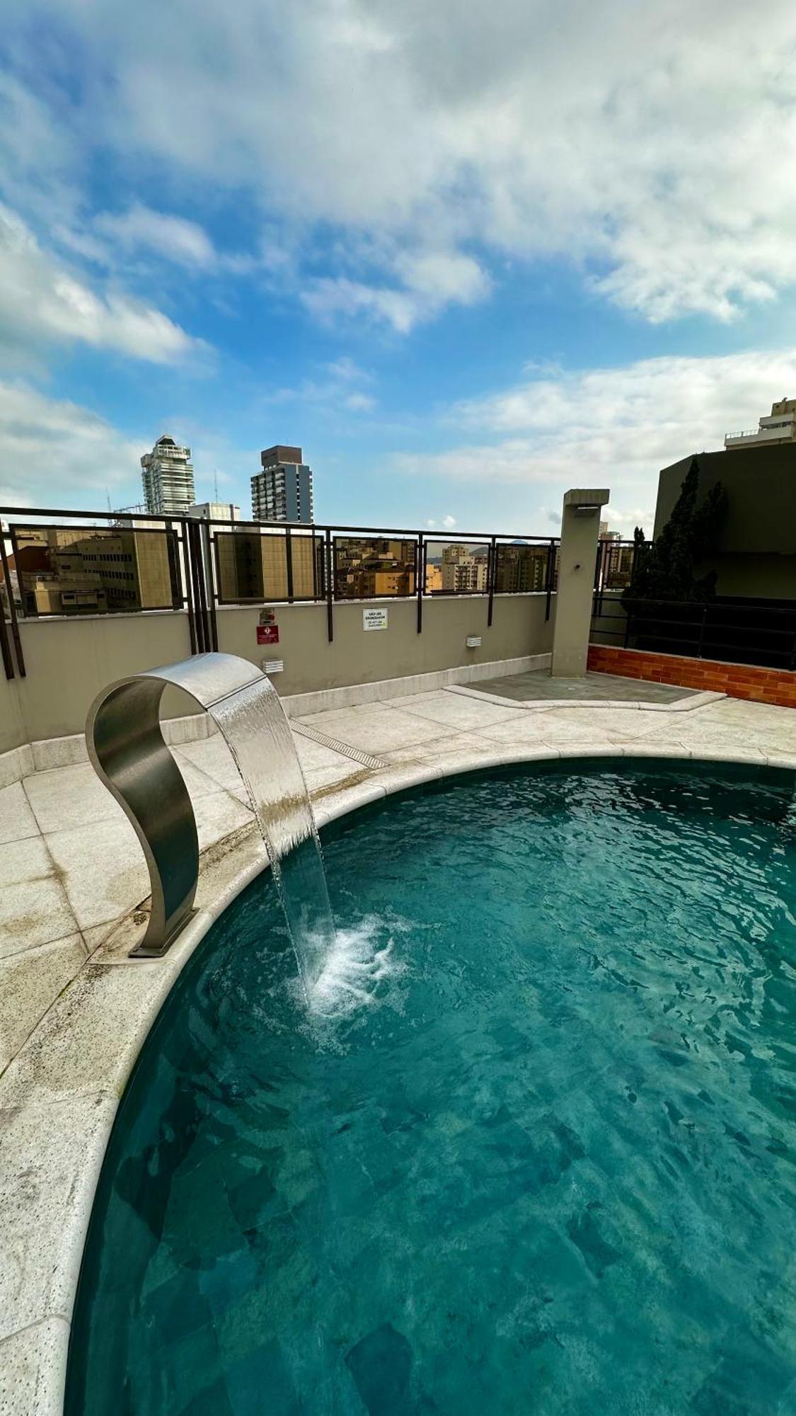 Flat Cosmopolitan Praia Com Estacionamento Gratis - Gonzaga - Andar Alto Santos  Exterior photo
