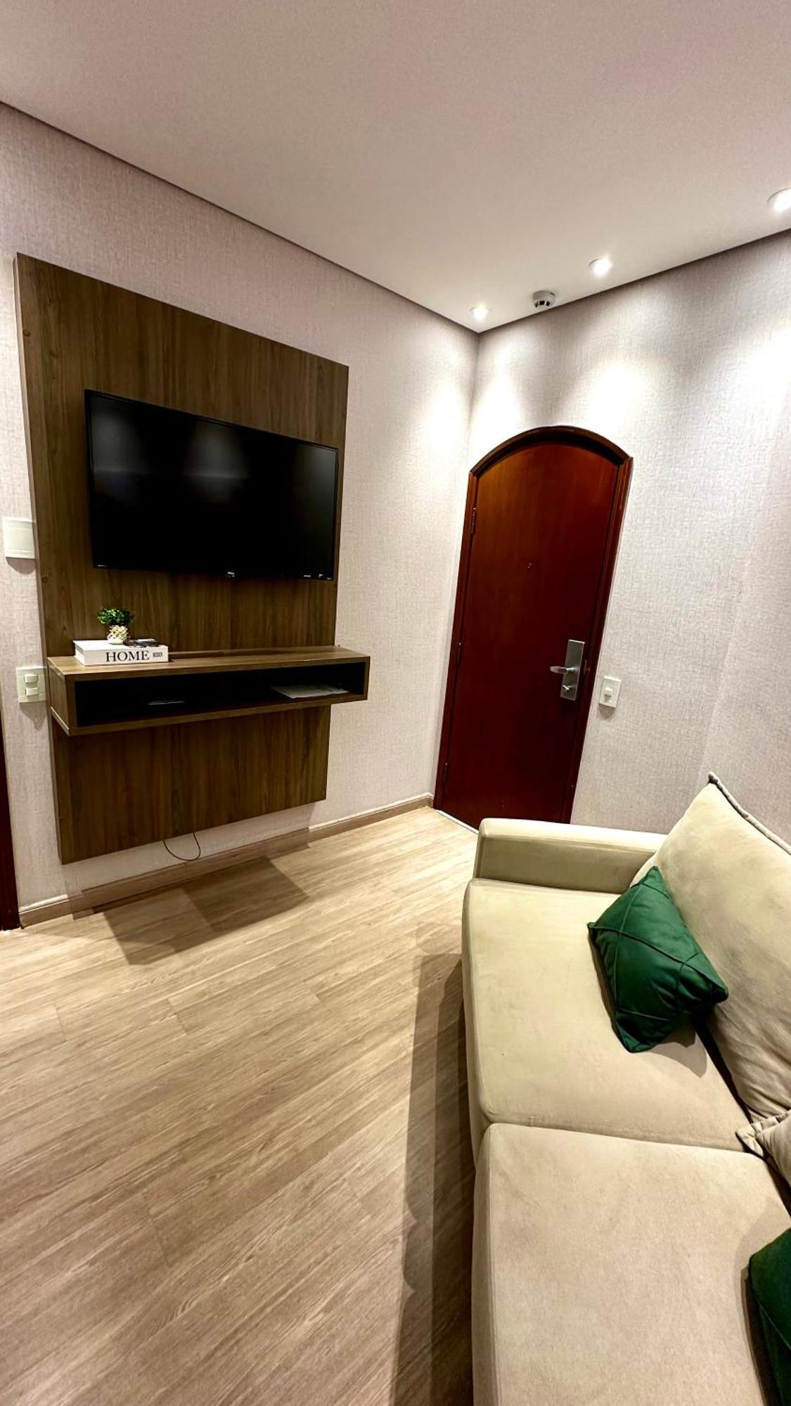 Flat Cosmopolitan Praia Com Estacionamento Gratis - Gonzaga - Andar Alto Santos  Exterior photo