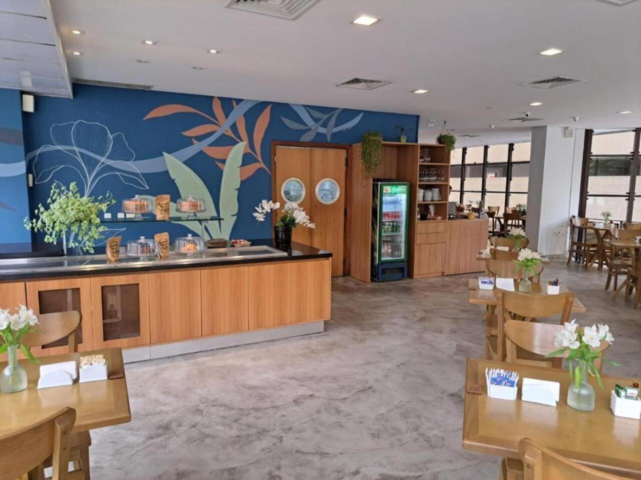Flat Cosmopolitan Praia Com Estacionamento Gratis - Gonzaga - Andar Alto Santos  Exterior photo